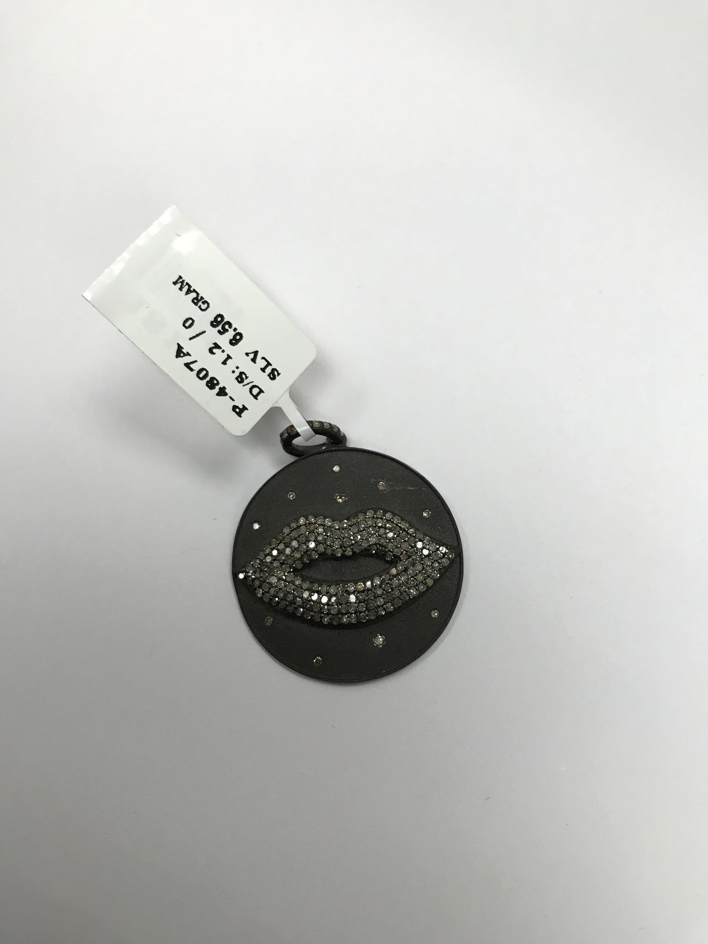 Circle with Sapphire Lips Pendant