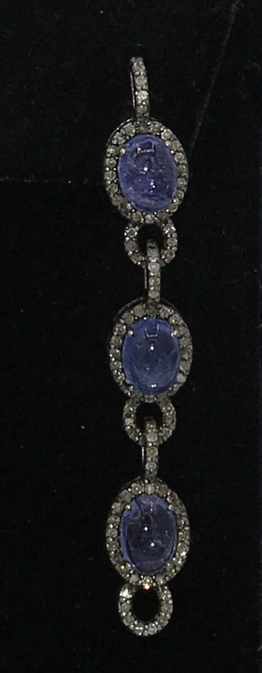 Tanzanite and Diamond Earring