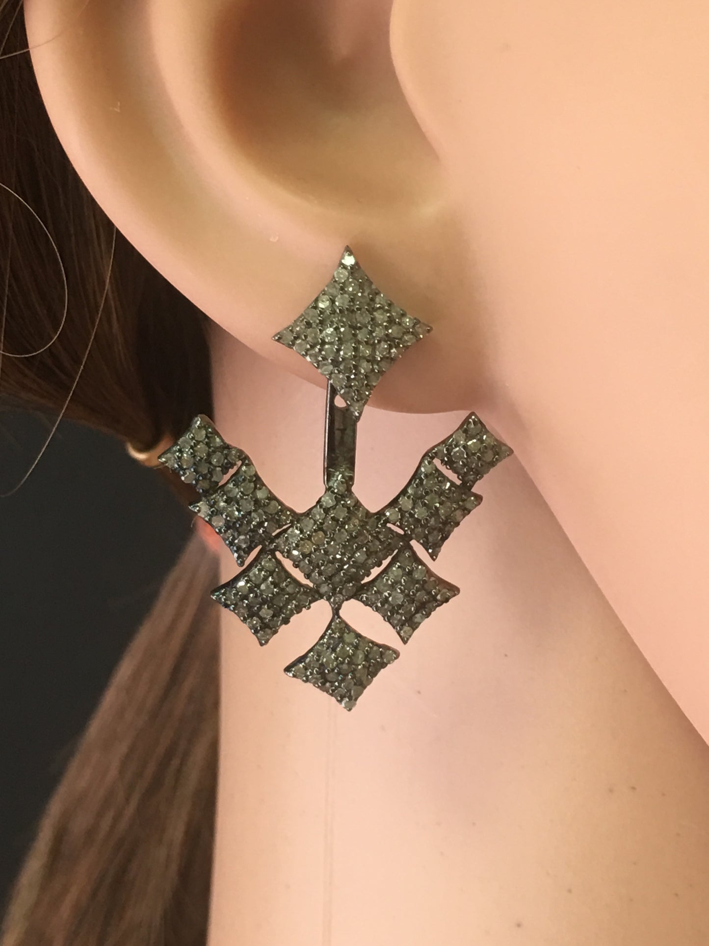 DIAMOND SILVER EARRRINGS