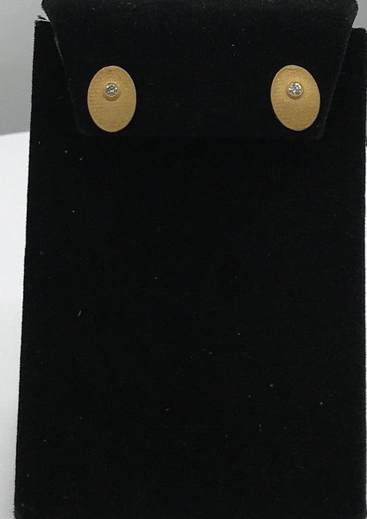 Oval Diamond Earring Stud