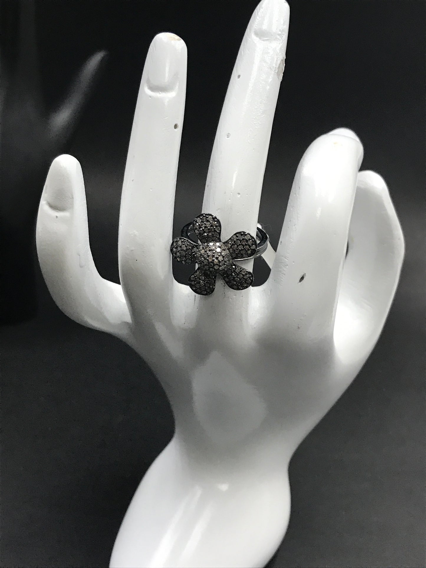 Flower Shape Diamond Rings