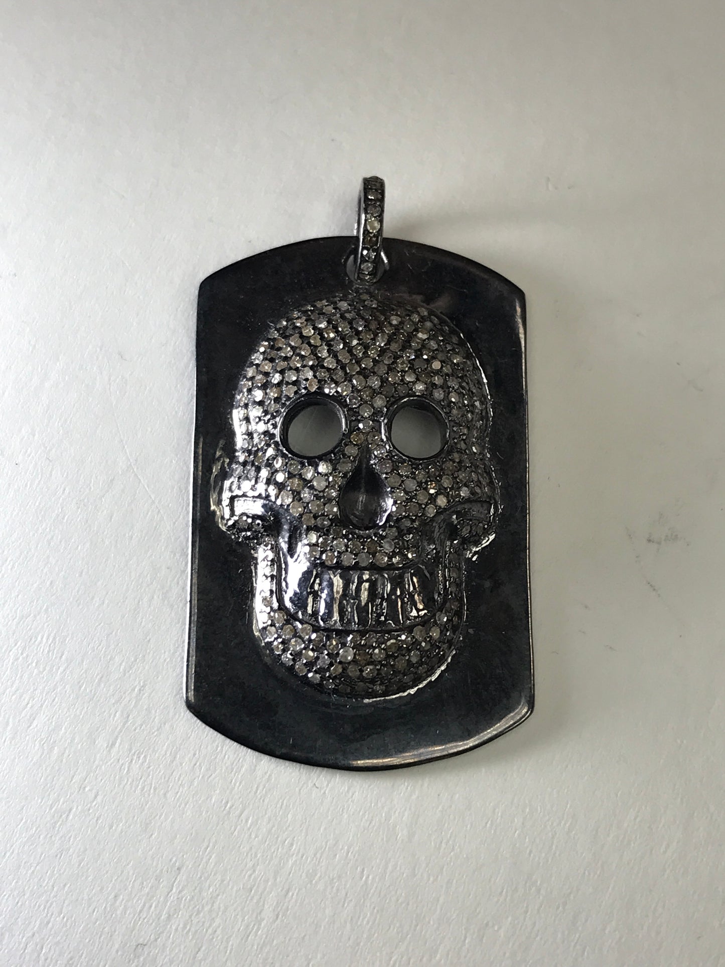 PENDANTS & CHARMS