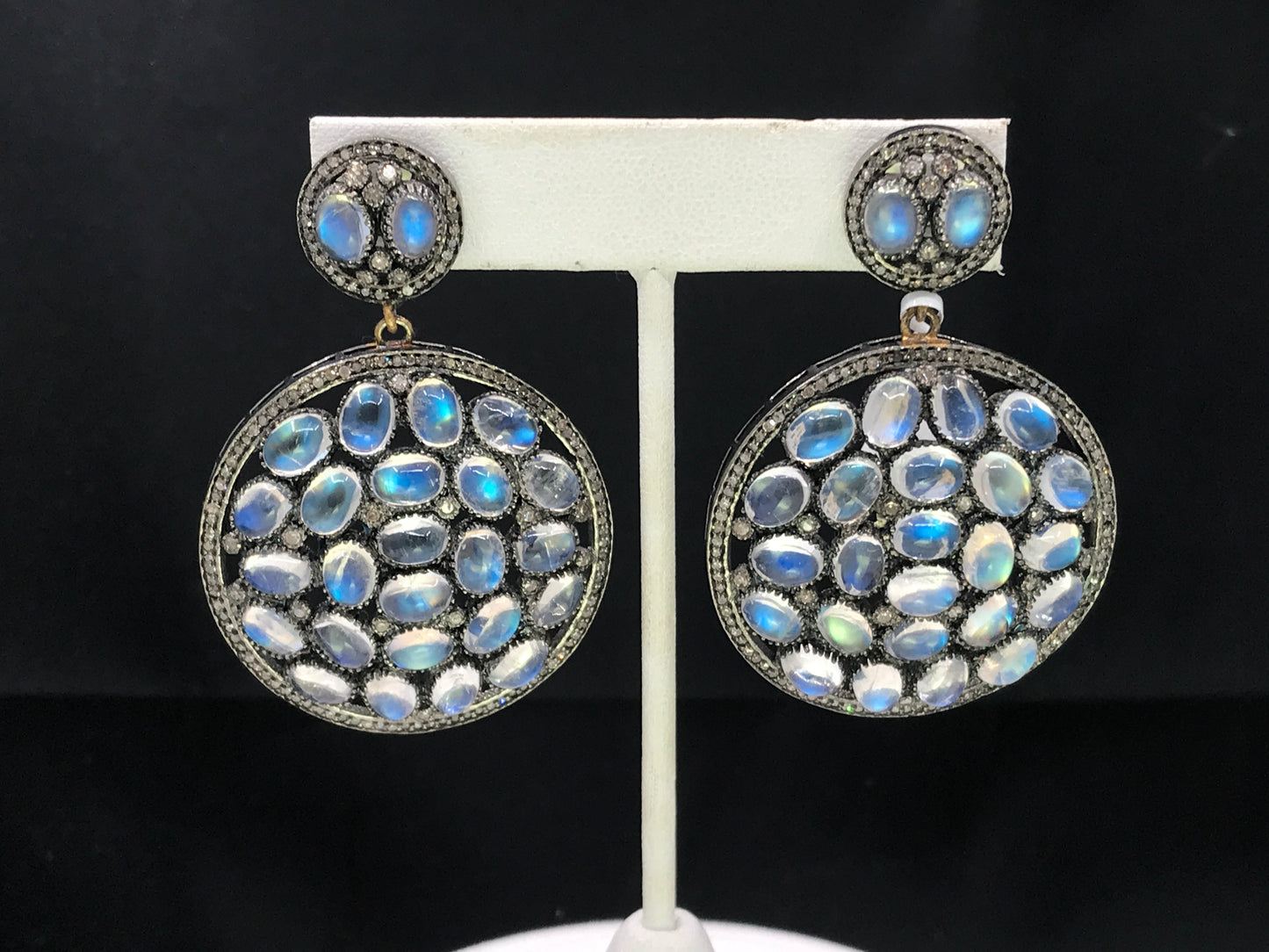 Round Diamond Earring with Opal
