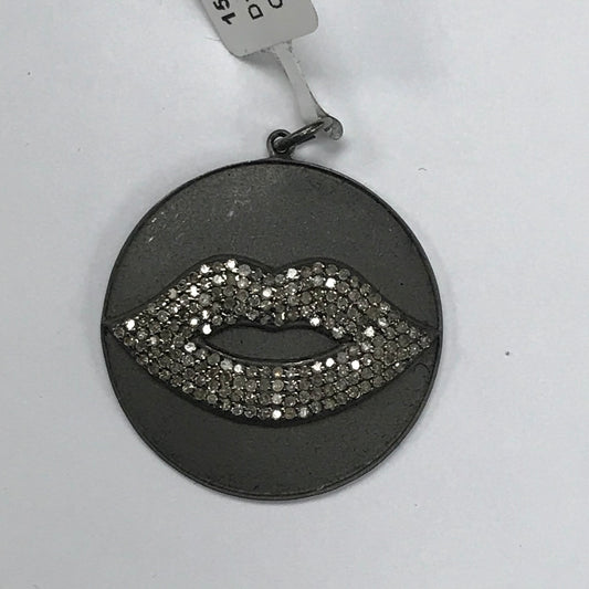 Circle with Sapphire Lips Pendant