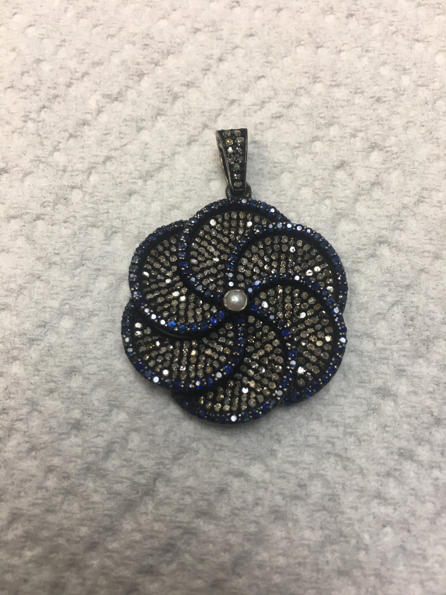 Flower Shape Diamond Pendants Charms, Approx 30 MM