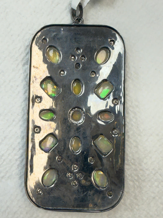 Star Shape diamond Pendant With Diamond Slice