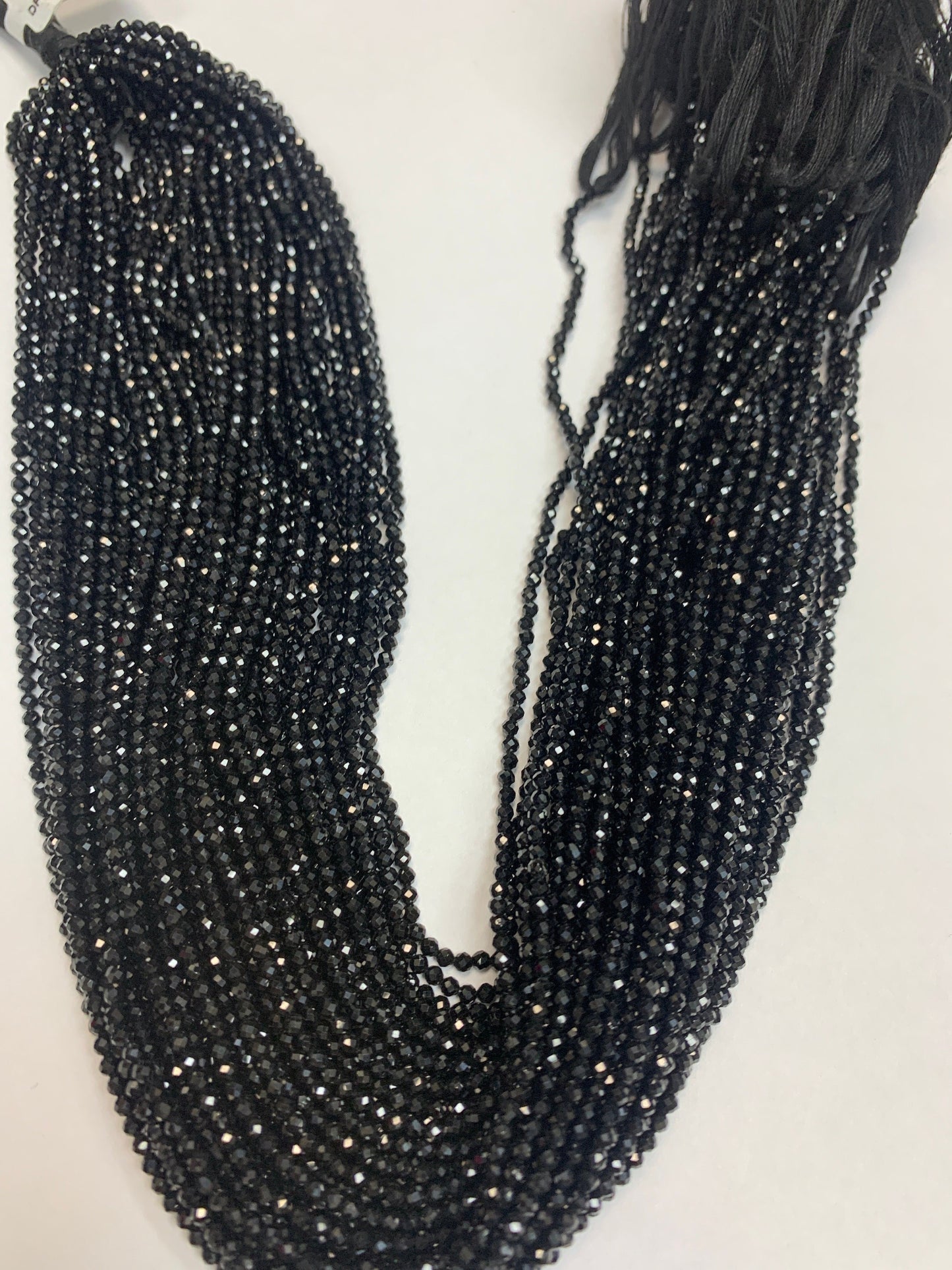 Spinel, BLACK SPINEL ROUND FACETED 2-2.50 MM