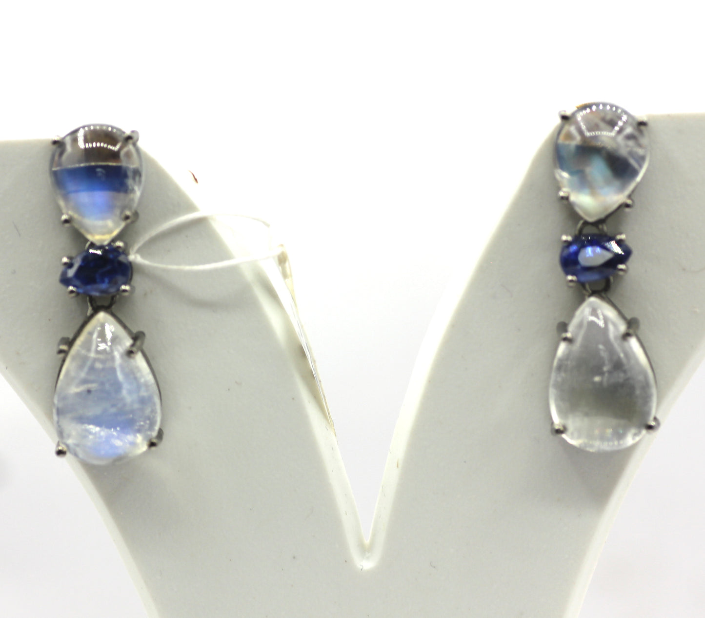 Rainbow Moonstone 925 silver Earring With Kyanite Stone