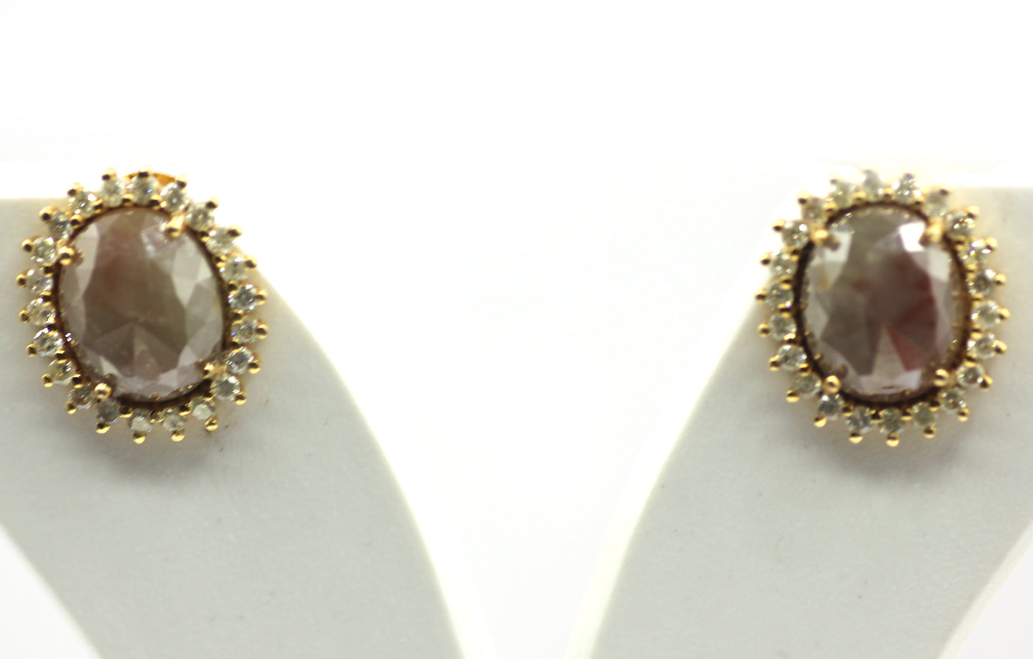Salt paper 14k Gold Diamond Stud Earring