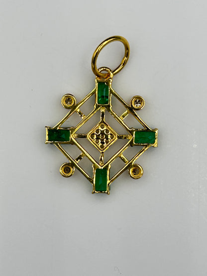 14k Solid Gold Diamond Pendants With Emerald Stone
