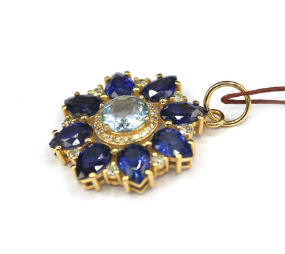 Flower 14k Solid Gold Diamond Pendant