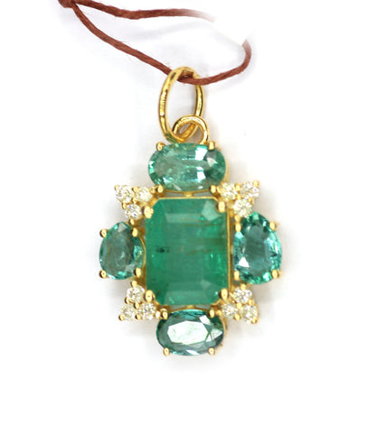 Emerald 14k Solid Gold Diamond Pendant