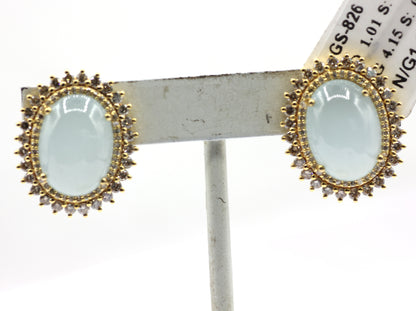 Oval 14k Gold Diamond Stud Earring