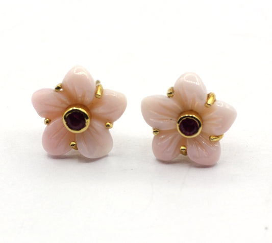 Flower 14k Gold Ruby Stud Earring