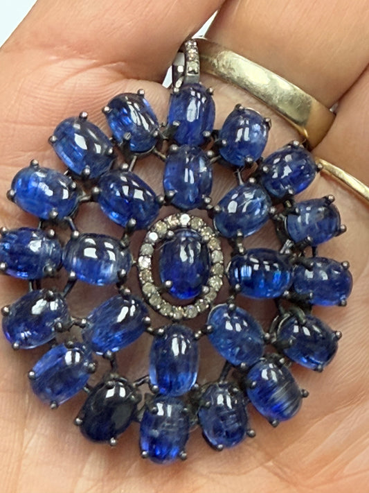 Tanzanite Smooth Stone Pave Diamond Pendant