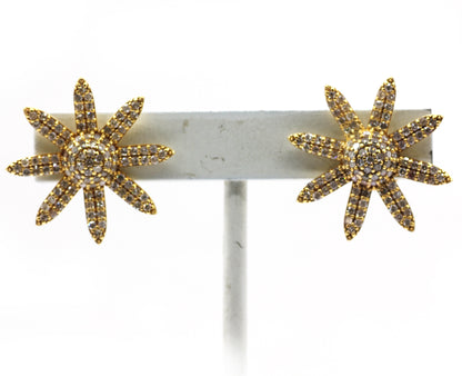 Flower 14k Solid Gold Diamond Earring. Genuine handmade pave diamond Earring. 14k Solid Gold Diamond Earring..