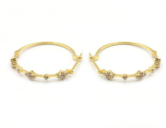 Hoop loop 14k Solid Gold Diamond Earring.14k Solid Gold Diamond Earring..