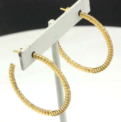 Hoop loop 14k Solid Gold Diamond Earring.14k Solid Gold Diamond Earring..