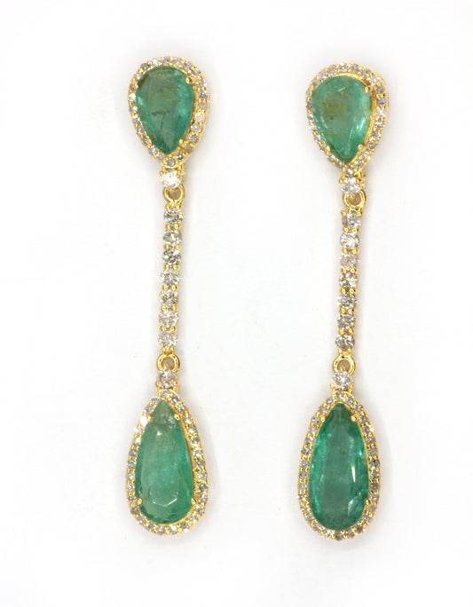 14k Solid Gold Diamond Earring.14k Solid Gold Diamond Earring..