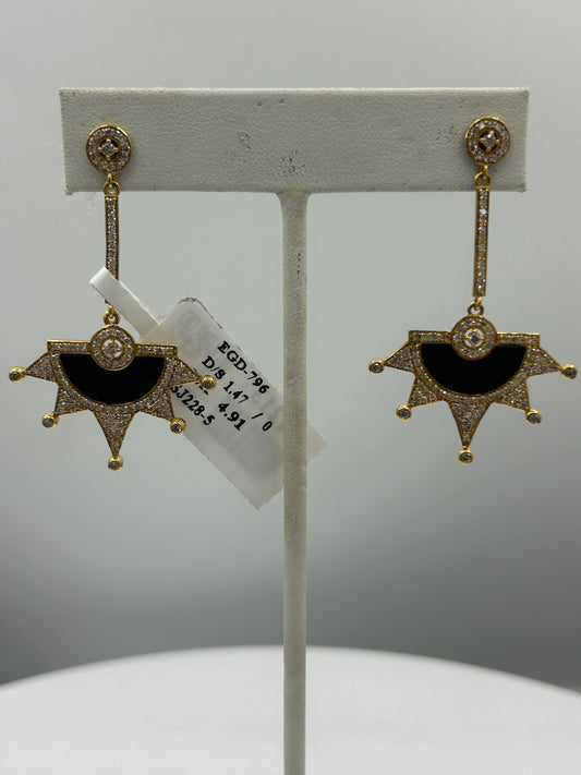 14k Solid Gold Diamond Earring.14k Solid Gold Diamond Earring..