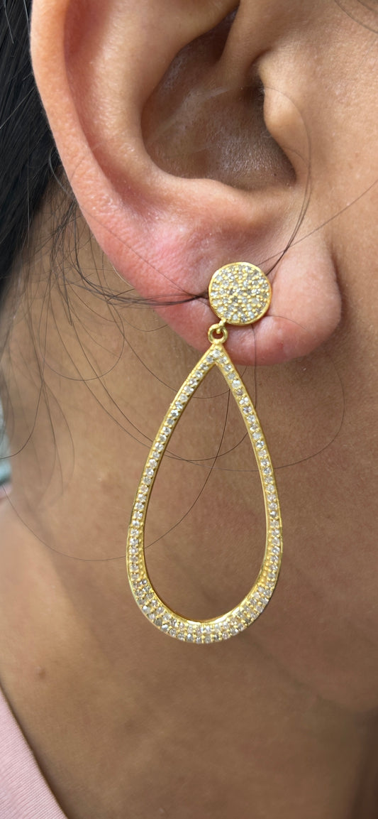 Pear Shape 14k Solid Gold Diamond Earring. Genuine handmade pave diamond Earring. 14k Solid Gold Diamond Earring..