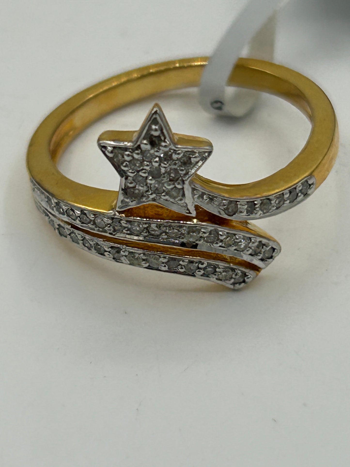14k Solid Gold Star Diamond Rings. Genuine handmade pave diamond Rings. Approx Size 0.72 "(13 x 18 mm)