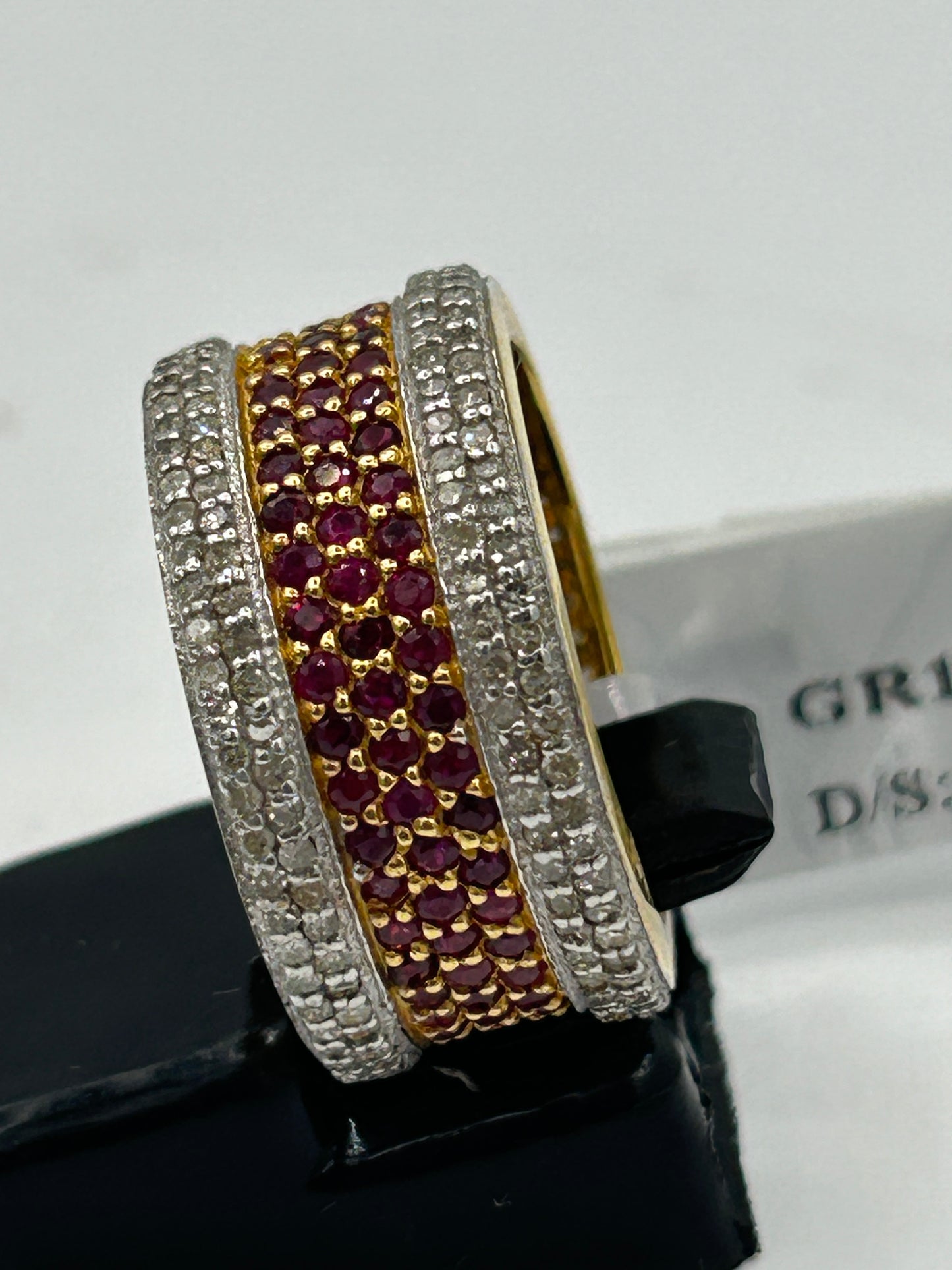 14k Solid Gold Diamond Rings. Genuine handmade pave diamond Rings. Approx Size 0.40 "(10 mm)