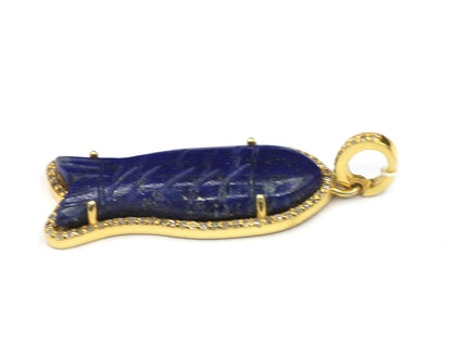 Fish-shaped sterling silver pendant with lapis lazuli centerpiece and pavé diamond border