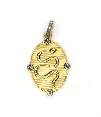 Oval Disk On Snake pendant in 925 silver with pave diamonds