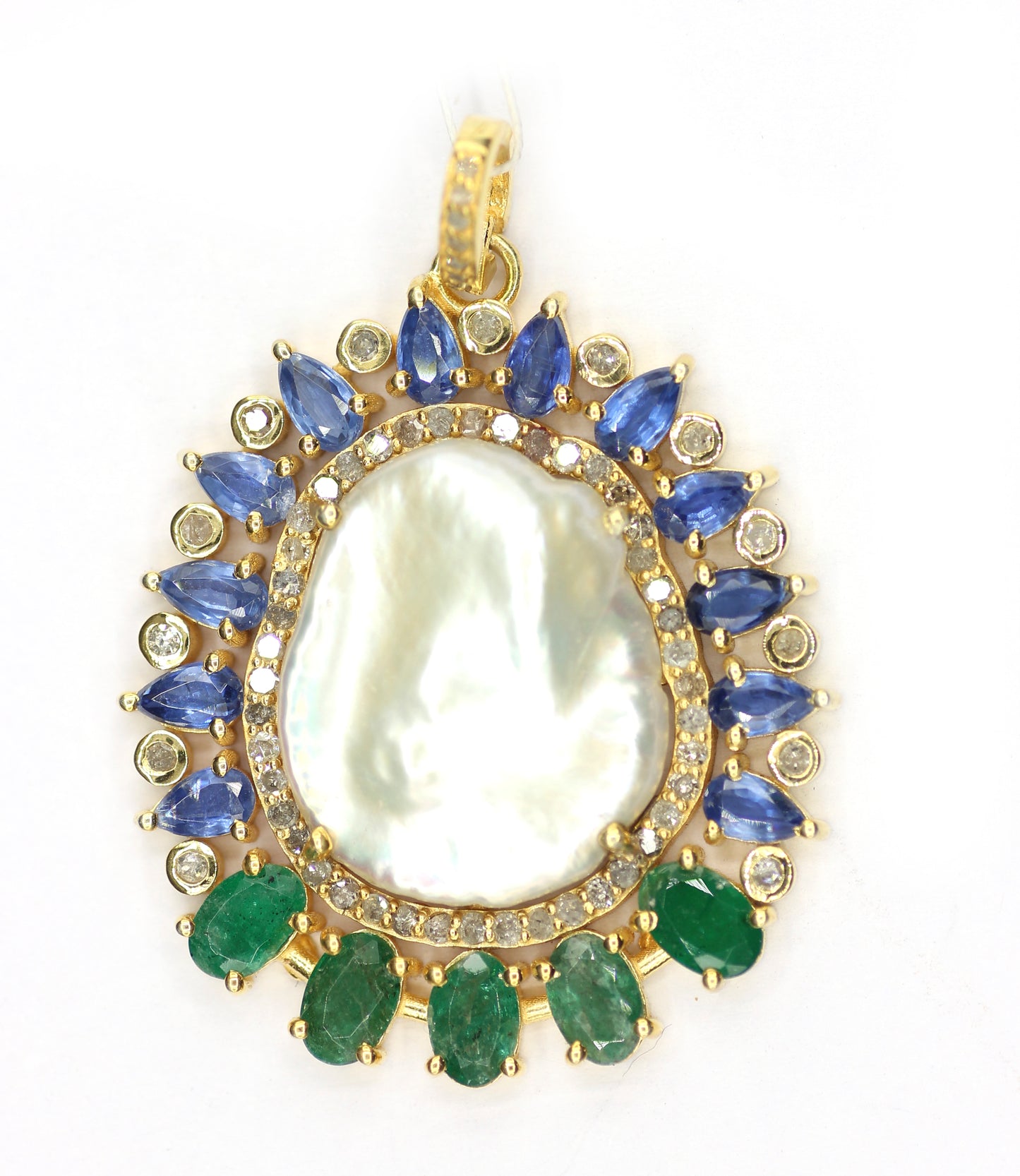 Pearl pendant in 925 silver with pave diamonds and Emerald Stone