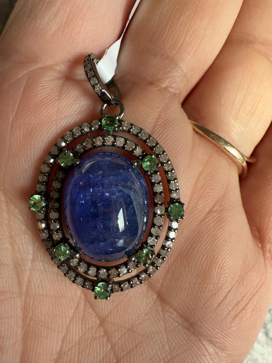 Tanzanite Diamond Pendant