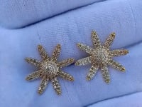 Flower 14k Solid Gold Diamond Earring. Genuine handmade pave diamond Earring. 14k Solid Gold Diamond Earring..