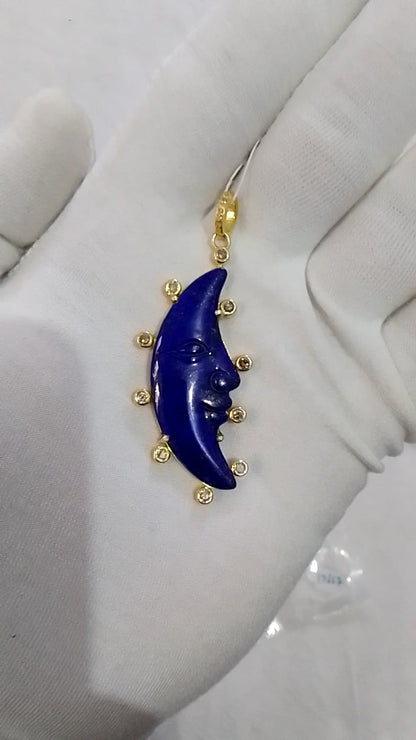 Gold Moon-shaped Lapis lazuli pendant with diamond