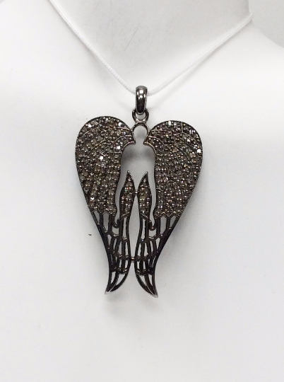 Wings Diamond Pendant