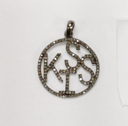 Kiss Diamond Pendant