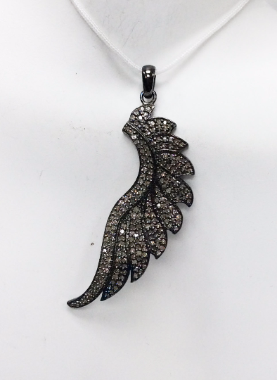 Wings Diamond Pendant