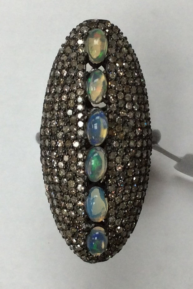 Ring Diamond with Opal