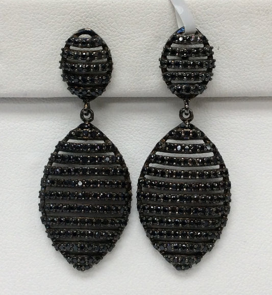 Earring Black Spinel