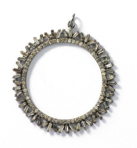 Round Shape Baguette Diamond Pendant