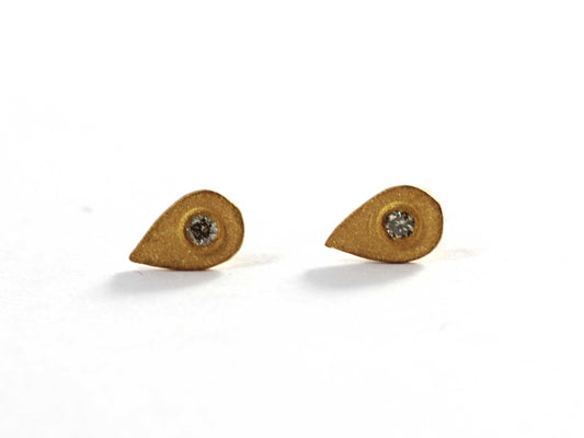 Diamond Earrings studs. Genuine handmade pave diamond Earrings studs.