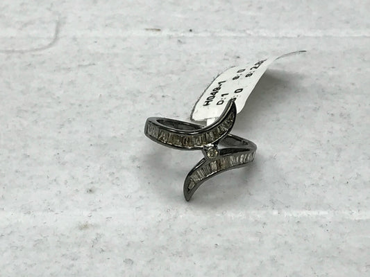 Curve with Two Edge Diamond Ring