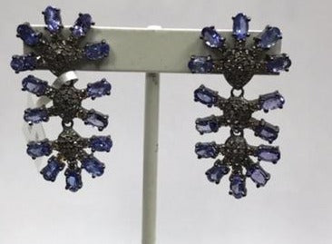 Tanzanite and Diamond Earring