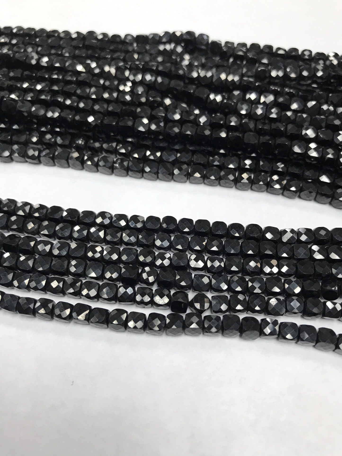 Black Spinel beads faceted square, faceted cube