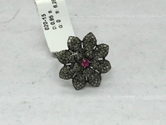 Flower Diamond Ring with Ruby