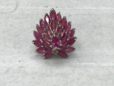Flower Diamond Ring with Ruby