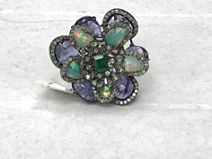Flower Diamond Ring with Multiple Stones