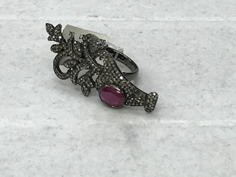 Flower Vase Diamond Ring with Ruby