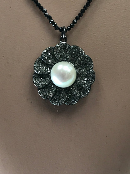 Flower Shape Diamond Pendants & Charms