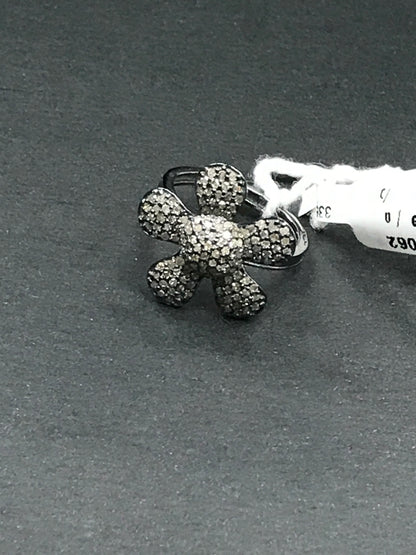 Flower Shape Diamond Rings