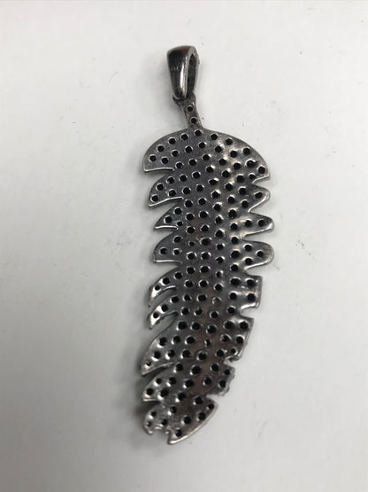 Black Spinel Leaf Pendant